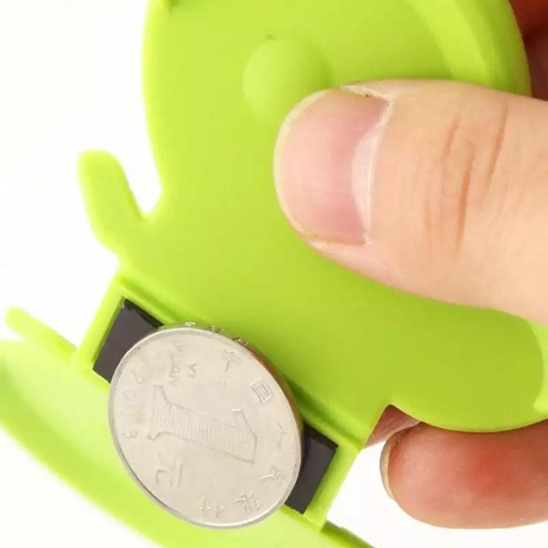 2 Pcs Butterfly Shaped Silicone Dish Clip, Anti-Scald Kitchen Tool Clamps, Silicone Pot Clip 2 Pcs Butterfly Shaped Silicone Dish Clip, Anti-Scald Kitchen Tool Clamps, Silicone Pot Clip